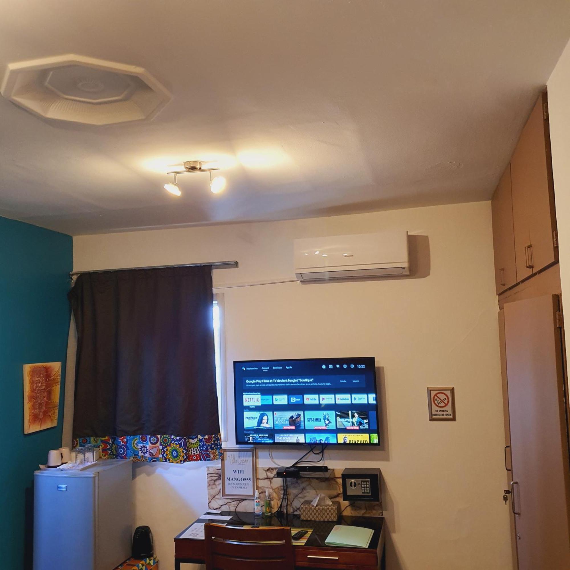 Villa Mango Абиджан Екстериор снимка