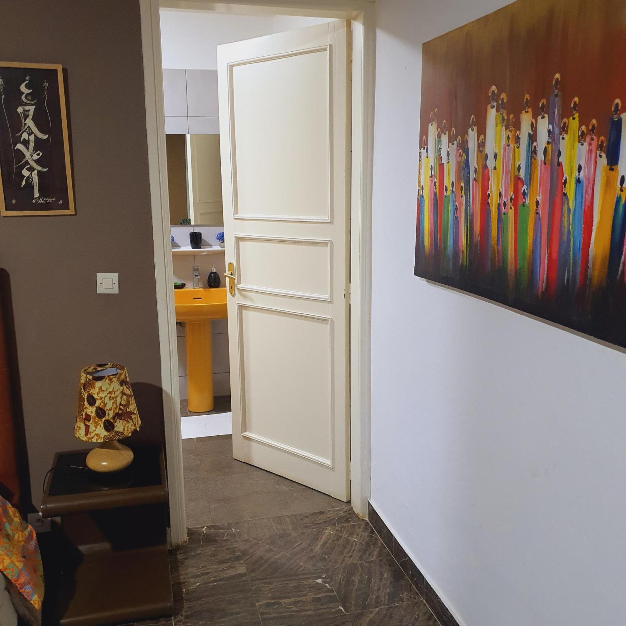 Villa Mango Абиджан Екстериор снимка
